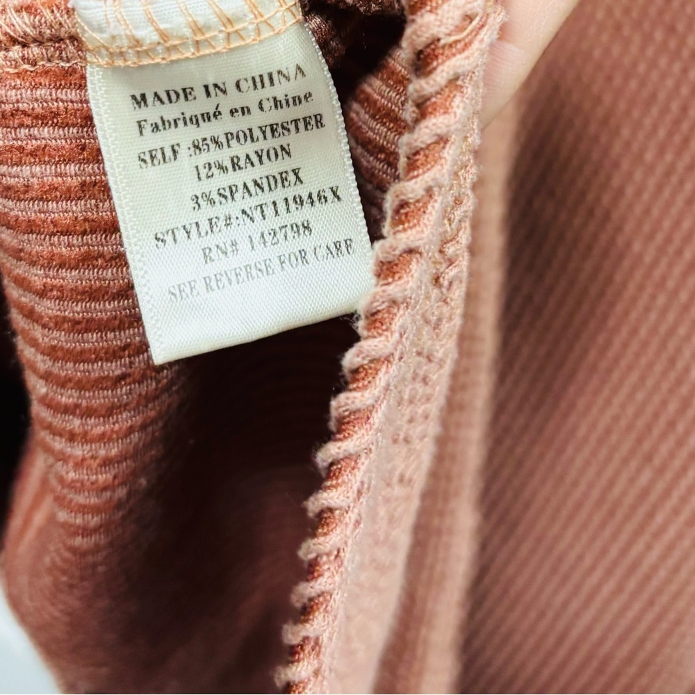 New In Rust V-Neck Textured Sweater with Flared Sleeves - Picture 6 of 6